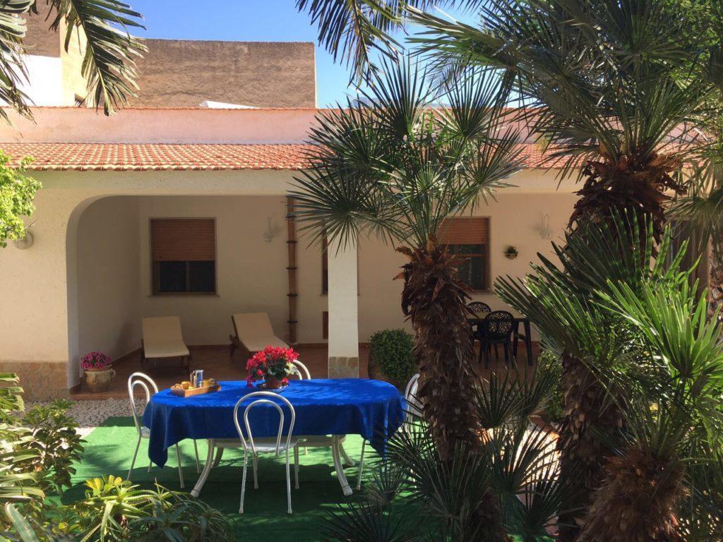 Zahra Casa Vacanze Villa Castelluzzo Exterior photo